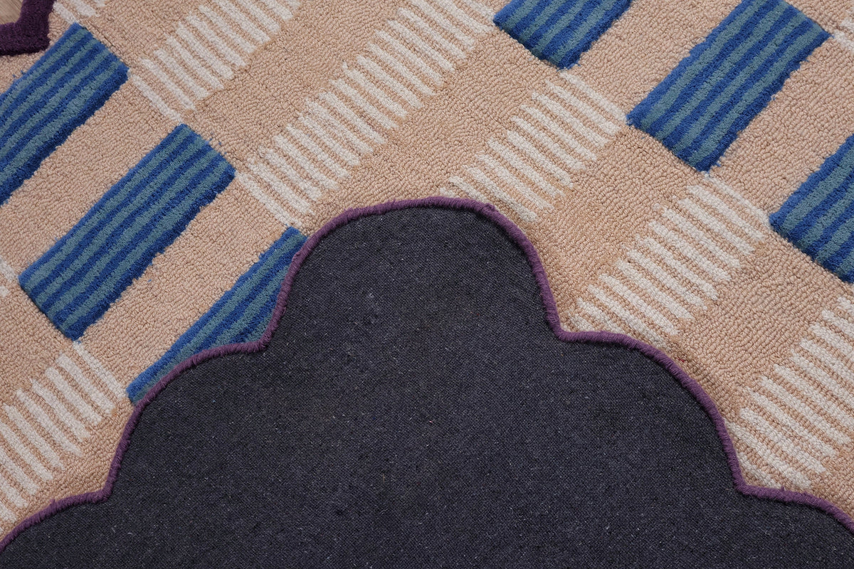 Hand-Tufted Scalloped Wool Area Rug, Modern Plaid Checkered Pattern, Soft & Durable Cozy Accent Rug for Living Room, Bedroom & Nursery, Handmade Decorative Carpet