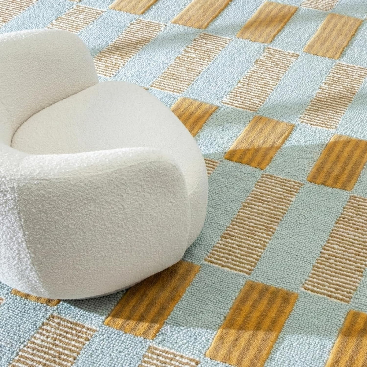 Hand-Tufted Scalloped Wool Area Rug, Modern Plaid Checkered Pattern, Soft & Durable Cozy Accent Rug for Living Room, Bedroom & Nursery, Handmade Decorative Carpet