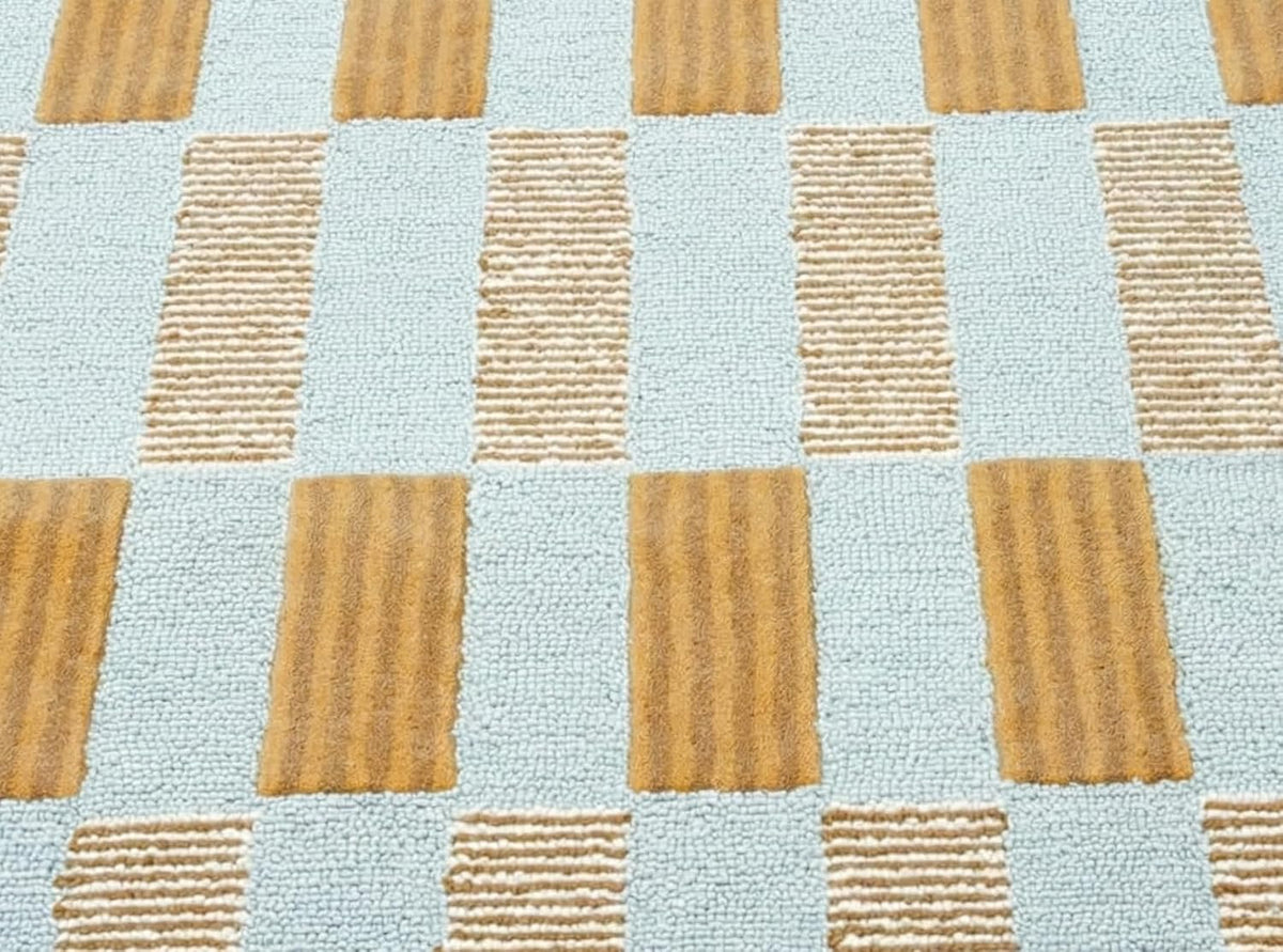 Hand-Tufted Scalloped Wool Area Rug, Modern Plaid Checkered Pattern, Soft & Durable Cozy Accent Rug for Living Room, Bedroom & Nursery, Handmade Decorative Carpet